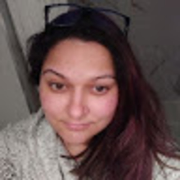 Meet your Posher, Shawna - Picture 1 of 1